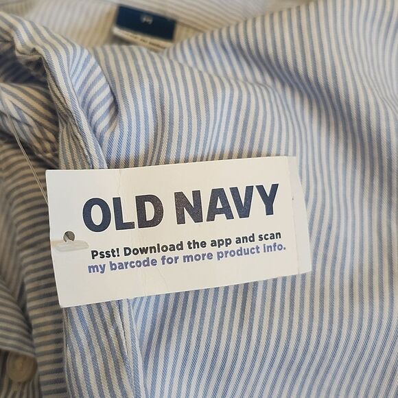 5/$55 Old Navy NWT blue & white poplin button down blouse, 100% cotton, medium - Picture 8 of 11